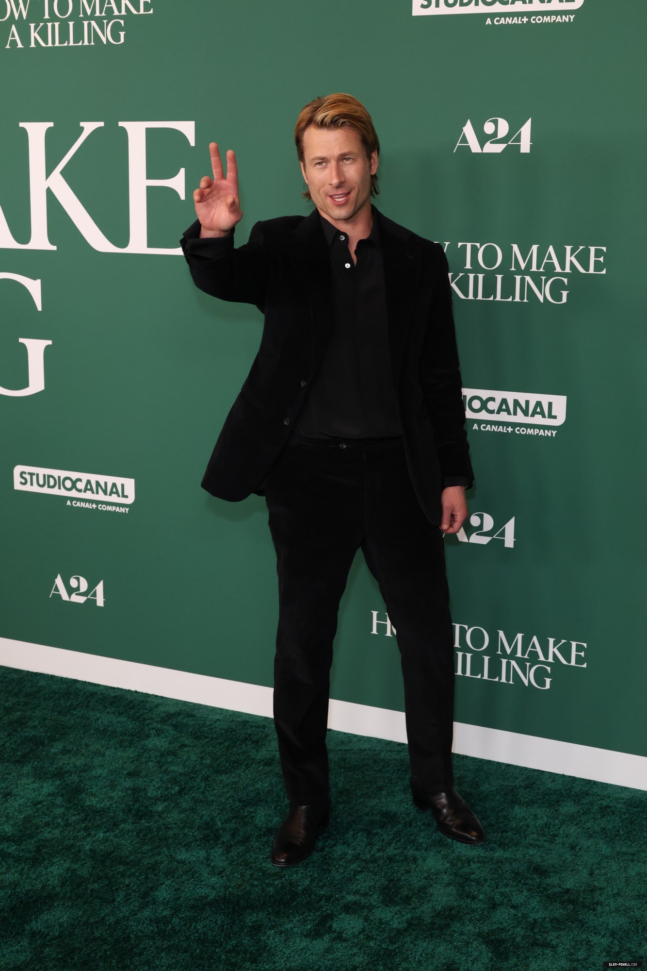 323.jpg